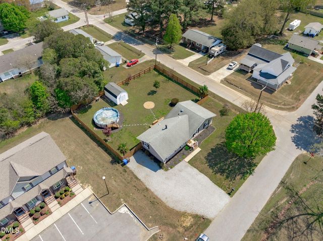 383 S Church Street, Coats, NC 27521