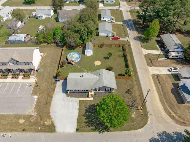 383 S Church Street, Coats, NC 27521