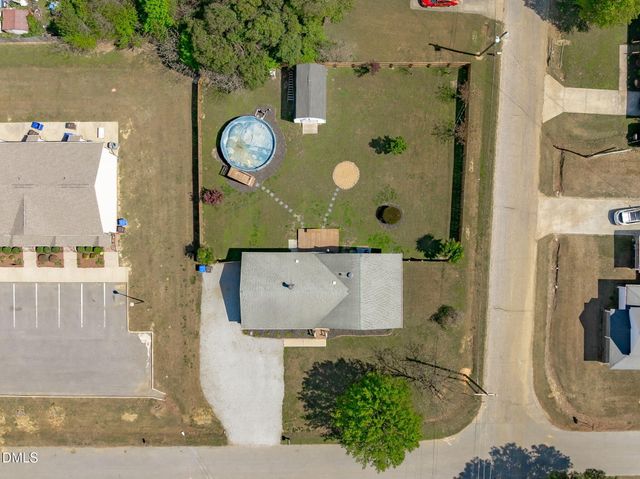 383 S Church Street, Coats, NC 27521