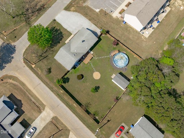 383 S Church Street, Coats, NC 27521