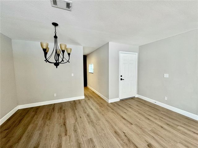2143 4th Court SE, Vero Beach, FL 32962