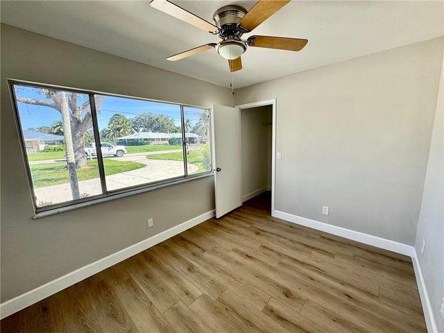 2143 4th Court SE, Vero Beach, FL 32962