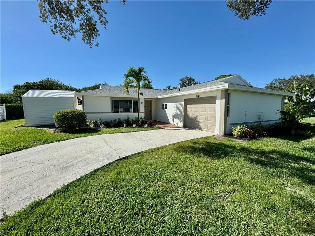 2143 4th Court SE, Vero Beach, FL 32962
