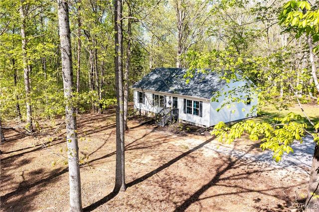 13951 Clementown Rd, Amelia, VA 23002