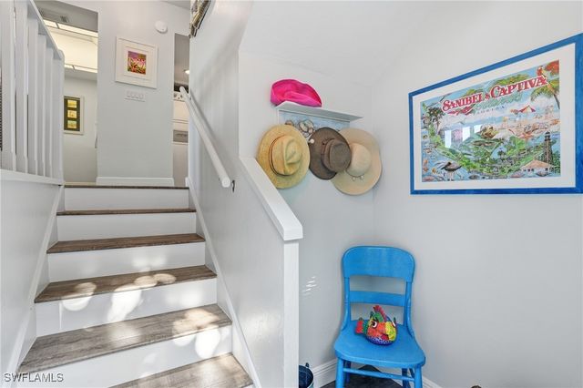 1039 Beach RD 101, Sanibel, FL 33957