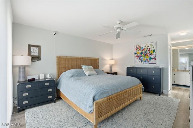 1039 Beach RD 101, Sanibel, FL 33957