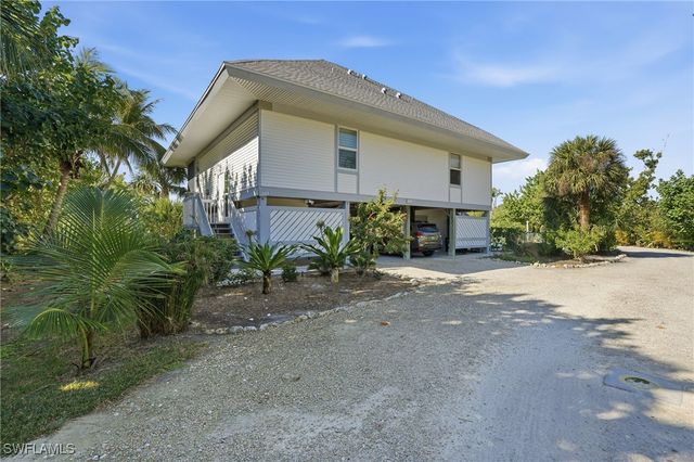 1039 Beach RD 101, Sanibel, FL 33957