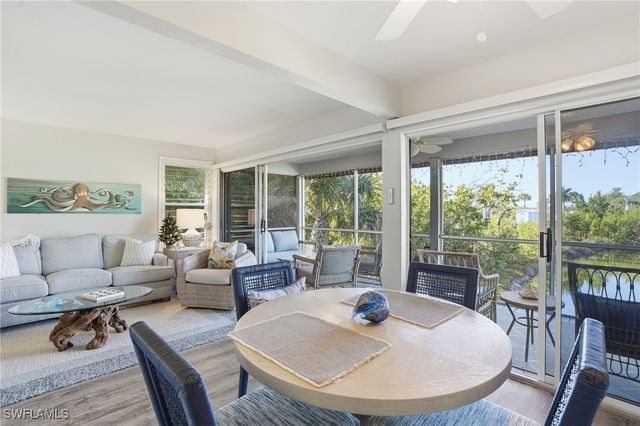 1039 Beach RD 101, Sanibel, FL 33957