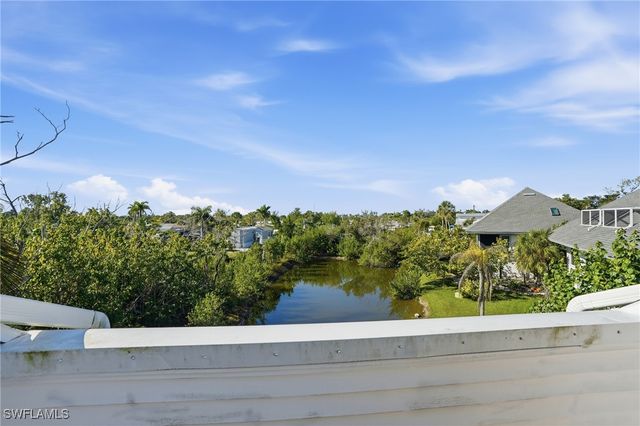 1039 Beach RD 101, Sanibel, FL 33957