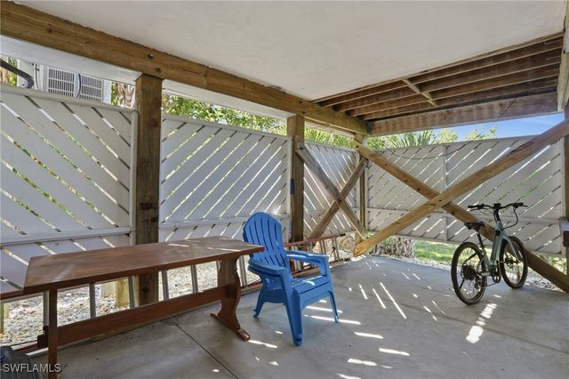 1039 Beach RD 101, Sanibel, FL 33957