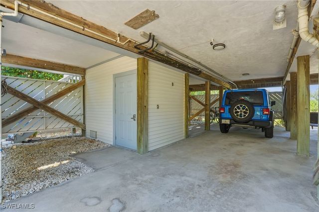 1039 Beach RD 101, Sanibel, FL 33957