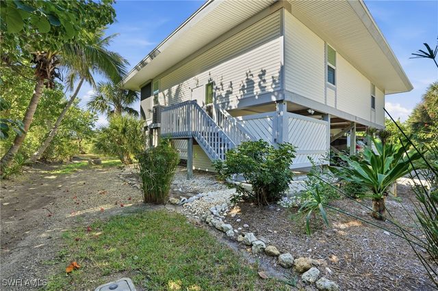 1039 Beach RD 101, Sanibel, FL 33957