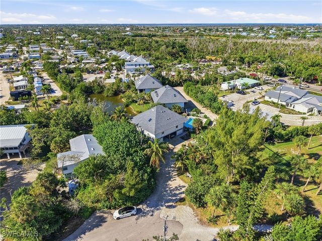 1039 Beach RD 101, Sanibel, FL 33957