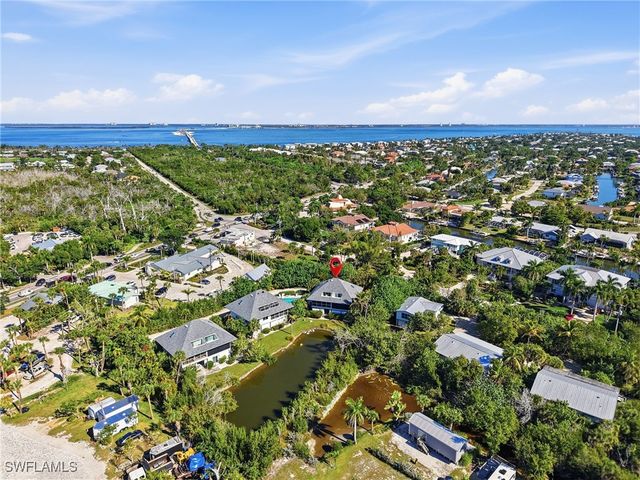 1039 Beach RD 101, Sanibel, FL 33957