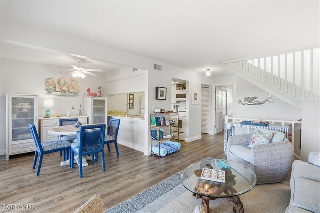 1039 Beach RD 101, Sanibel, FL 33957