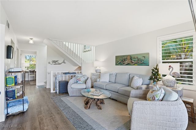 1039 Beach RD 101, Sanibel, FL 33957