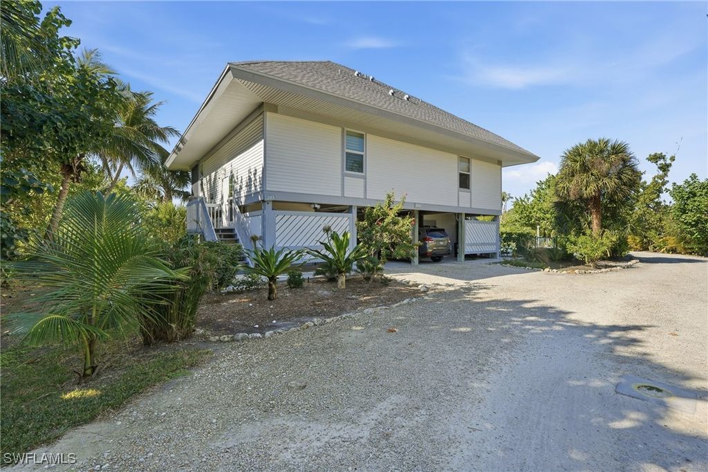 1039 Beach RD 101, Sanibel, FL 33957