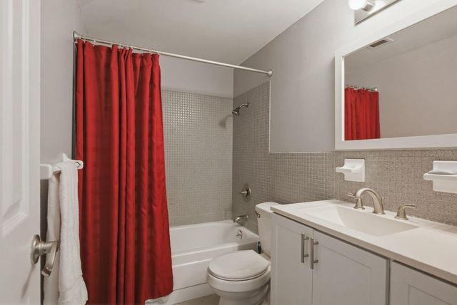 2011 58TH AVENUE N 5, St Petersburg, FL 33714