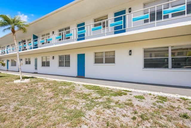 2011 58TH AVENUE N 5, St Petersburg, FL 33714