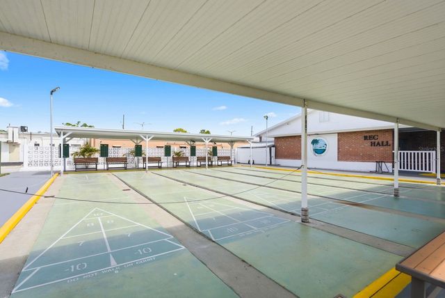 2011 58TH AVENUE N 5, St Petersburg, FL 33714