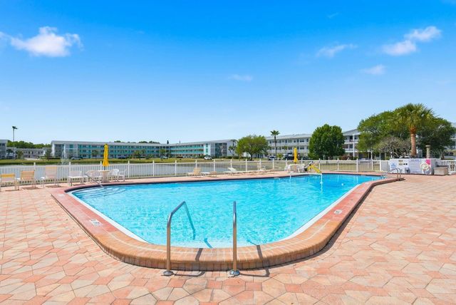 2011 58TH AVENUE N 5, St Petersburg, FL 33714