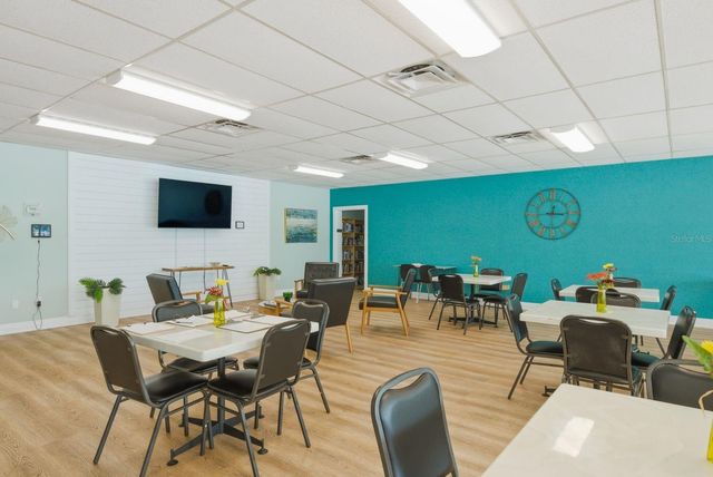 2011 58TH AVENUE N 5, St Petersburg, FL 33714