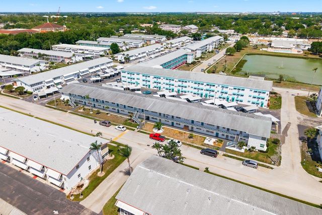 2011 58TH AVENUE N 5, St Petersburg, FL 33714