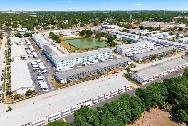 2011 58TH AVENUE N 5, St Petersburg, FL 33714