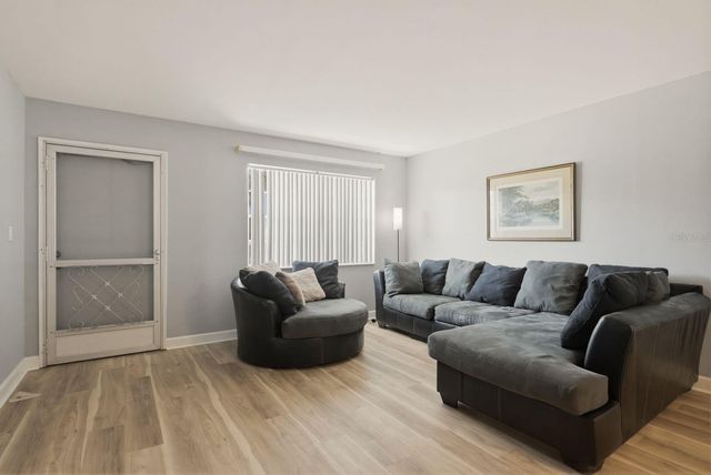 2011 58TH AVENUE N 5, St Petersburg, FL 33714