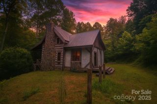 459 Old Yellow Mountain Road, Marion, NC 28752