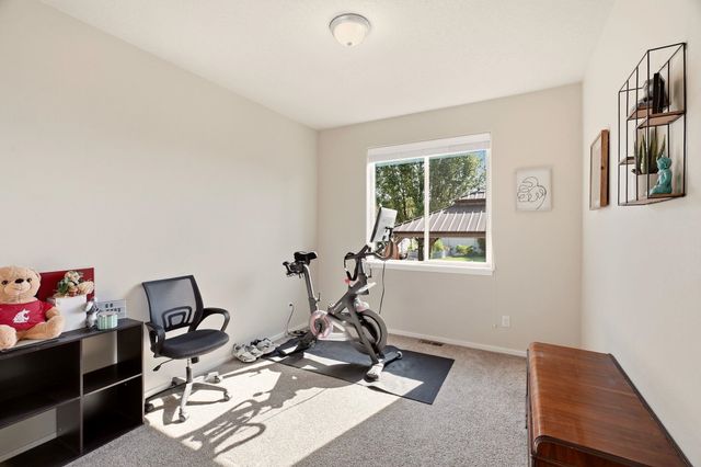 1309 S McMillan Rd, Greenacres, WA 99016