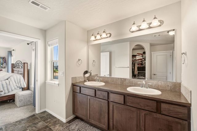 1309 S McMillan Rd, Greenacres, WA 99016