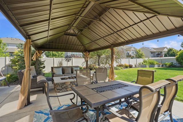 1309 S McMillan Rd, Greenacres, WA 99016