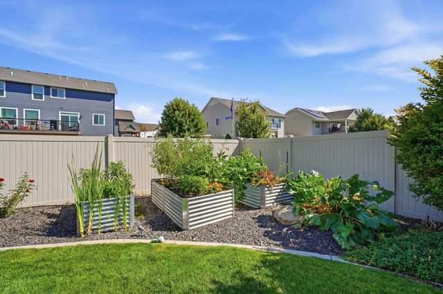 1309 S McMillan Rd, Greenacres, WA 99016
