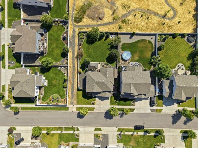 1309 S McMillan Rd, Greenacres, WA 99016