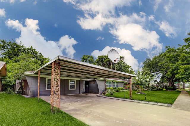 2143 Theta Street, Houston, TX 77034