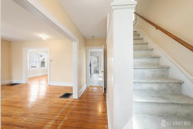 203 S Washington Avenue S, Dunellen, NJ 08812