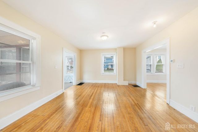 203 S Washington Avenue S, Dunellen, NJ 08812