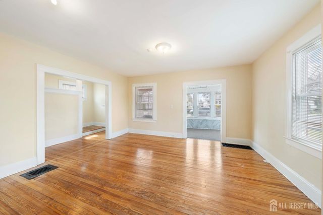 203 S Washington Avenue S, Dunellen, NJ 08812