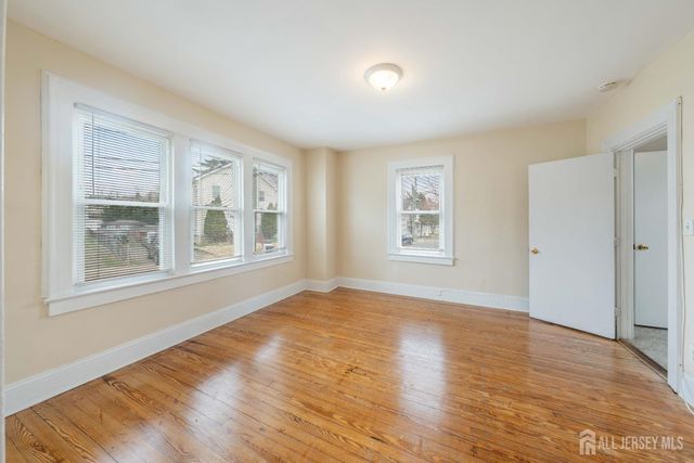 203 S Washington Avenue S, Dunellen, NJ 08812