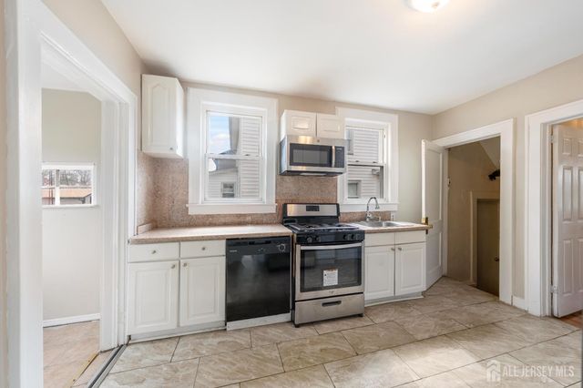 203 S Washington Avenue S, Dunellen, NJ 08812