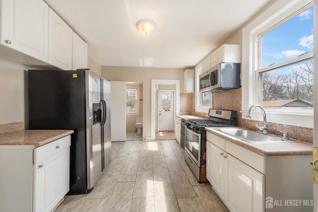 203 S Washington Avenue S, Dunellen, NJ 08812