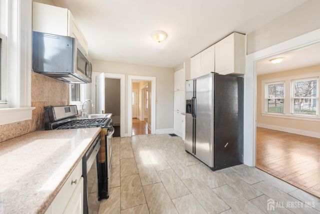 203 S Washington Avenue S, Dunellen, NJ 08812