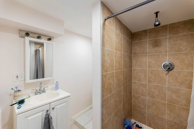 3651 S Wood Street, Chicago, IL 60609