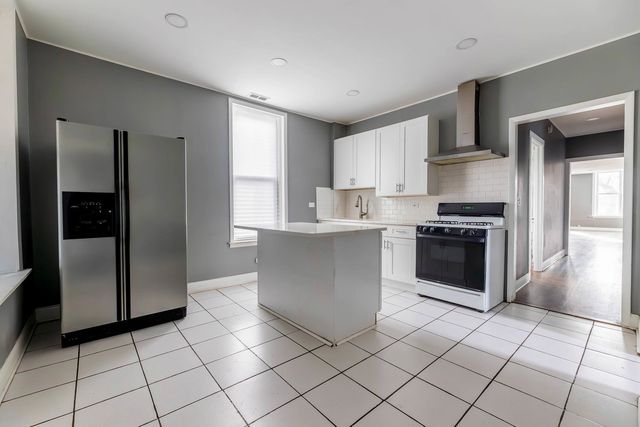 3651 S Wood Street, Chicago, IL 60609