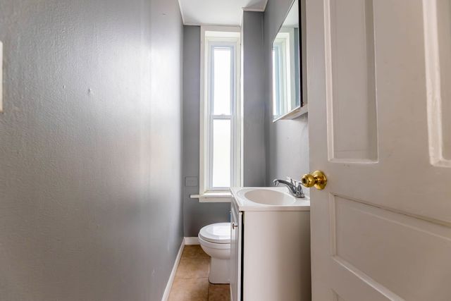 3651 S Wood Street, Chicago, IL 60609