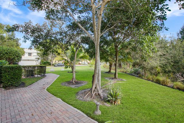 1503 Running Oak Lane, Royal Palm Beach, FL 33411