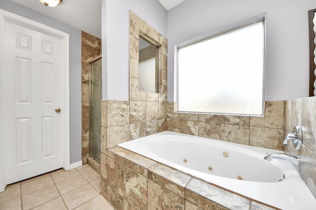 3526 Spruce Needle Drive, Houston, TX 77082