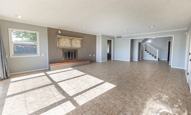 304 Cactus Drive, Levelland, TX 79336