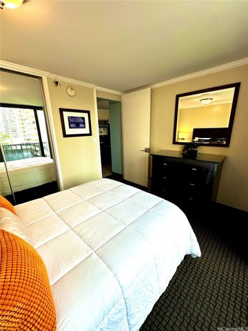 2425 Kuhio Avenue 604, Honolulu, HI 96815